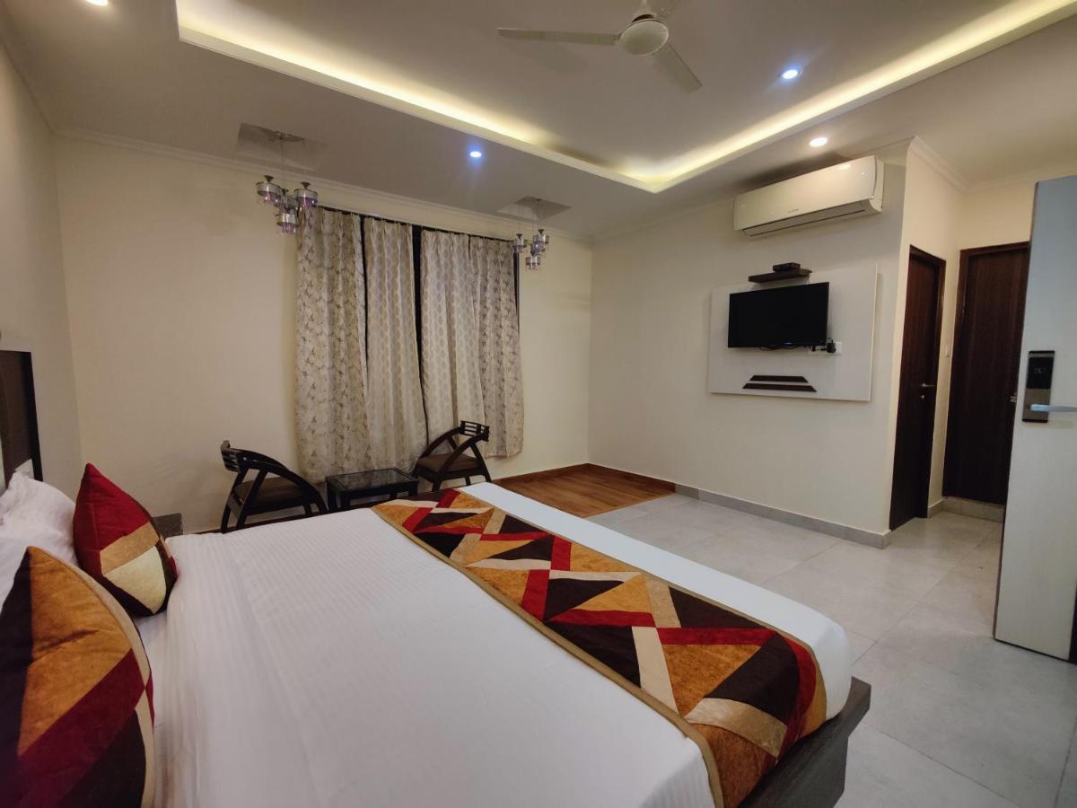 Hotel Mandi Heights - A Unit Of Neelkanth Hospitality Exterior photo
